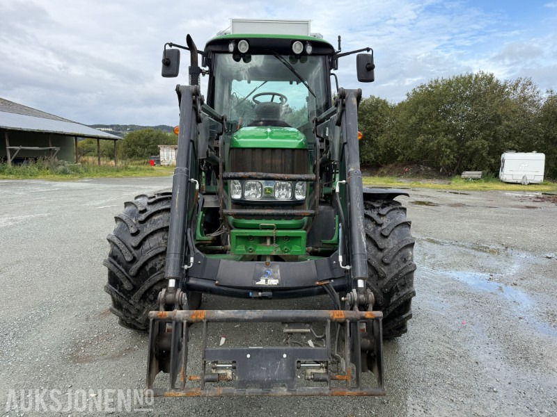 2011 John Deere 6230 Premium 40 km - Trator: foto 2 2011 John Deere 6230 Premium 40 km - Trator: foto 2