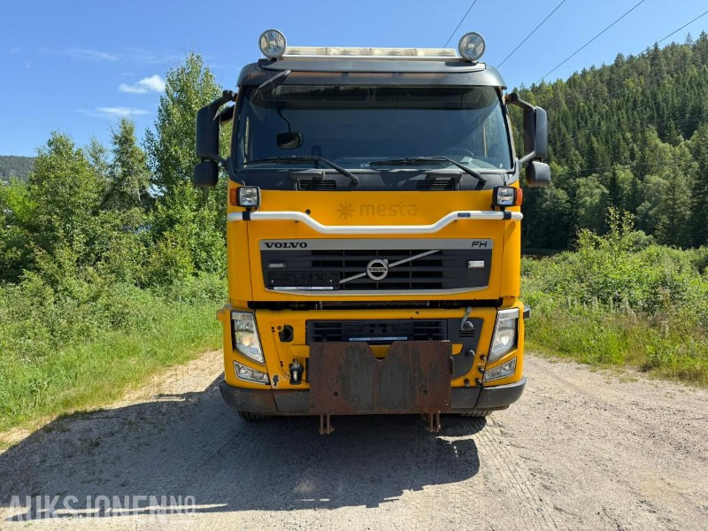 2012 Volvo FH540 8x4 brøyterigget Krokbil rep objekt - Camião polibenne: foto 2 2012 Volvo FH540 8x4 brøyterigget Krokbil rep objekt - Camião polibenne: foto 2