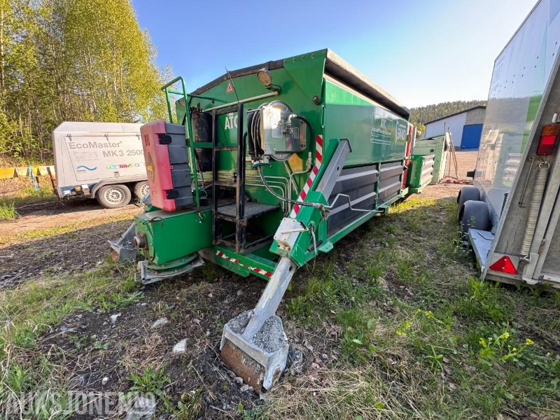 2013 ATC Asfalt Termo container med emulsjonstank / Asfalt lappemaskin - Equipamento de construção: foto 5 2013 ATC Asfalt Termo container med emulsjonstank / Asfalt lappemaskin - Equipamento de construção: foto 5