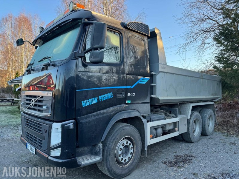 2013 Volvo FH540 6X4 MAUR DUMPER TIPP HYDRAULIKK EU OK 11.2026 - Camião basculante: foto 1 2013 Volvo FH540 6X4 MAUR DUMPER TIPP HYDRAULIKK EU OK 11.2026 - Camião basculante: foto 1