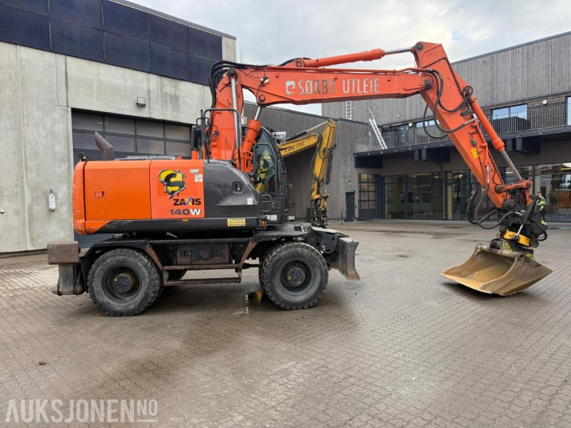 2014 Hitachi Zaxis 140W HJULGRAVER ENGCON ROTOTILT SERVICEHISTORIKK SENTRALSMØRING. - Escavadeira: foto 2 2014 Hitachi Zaxis 140W HJULGRAVER ENGCON ROTOTILT SERVICEHISTORIKK SENTRALSMØRING. - Escavadeira: foto 2