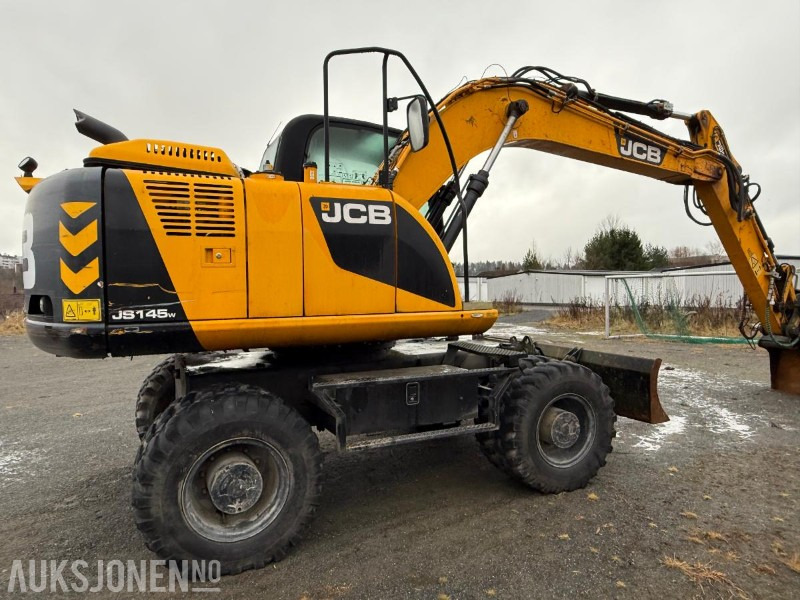 2014 JCB JS145W T4 Hjulgraver - KUN 9.216 arbeidstimer! ENGCON Rototilt, SERTIFISERT! 3 skuffer, sentralsmøring og hurtigkobling, - Escavadeira: foto 4 2014 JCB JS145W T4 Hjulgraver - KUN 9.216 arbeidstimer! ENGCON Rototilt, SERTIFISERT! 3 skuffer, sentralsmøring og hurtigkobling, - Escavadeira: foto 4