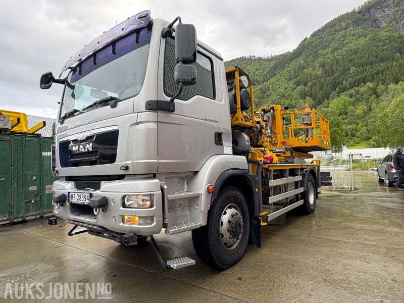 2014 MAN TGM 18.340 Normet Esslift 810 liftbil - 15 888 km - Camião multibenne: foto 1 2014 MAN TGM 18.340 Normet Esslift 810 liftbil - 15 888 km - Camião multibenne: foto 1