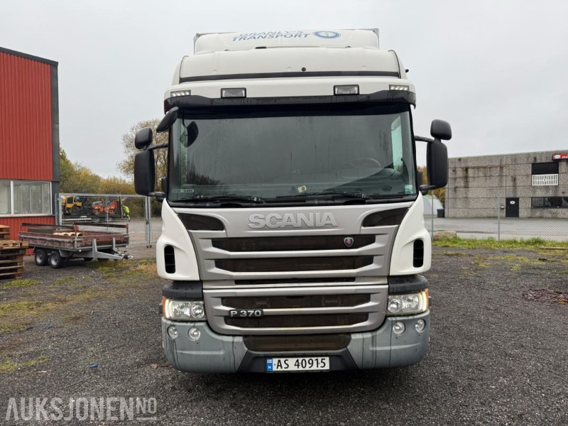 2014 Scania P370 SKAPBIL M/FULL SIDEÅPNING 18 PALLER TRUCKFESTE SERVICEHISTORIKK. - Camião furgão: foto 3 2014 Scania P370 SKAPBIL M/FULL SIDEÅPNING 18 PALLER TRUCKFESTE SERVICEHISTORIKK. - Camião furgão: foto 3