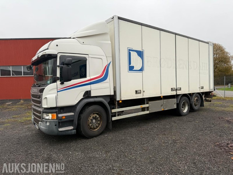 2014 Scania P370 SKAPBIL M/FULL SIDEÅPNING 18 PALLER TRUCKFESTE SERVICEHISTORIKK. - Camião furgão: foto 1 2014 Scania P370 SKAPBIL M/FULL SIDEÅPNING 18 PALLER TRUCKFESTE SERVICEHISTORIKK. - Camião furgão: foto 1