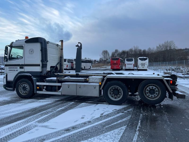 2014 Volvo FMX - Krokløft - 271811 km Godkjent som skolebil - Camião polibenne: foto 3 2014 Volvo FMX - Krokløft - 271811 km Godkjent som skolebil - Camião polibenne: foto 3