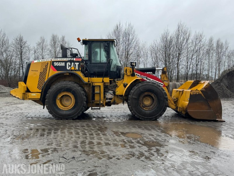 2015 CAT 966M FOREST MACHINE HJULLASTER, VEKT, SENTRALSMØRING, FULL SERVICEHISTORIKK, SKUFFE - Pá carregadora de rodas: foto 4 2015 CAT 966M FOREST MACHINE HJULLASTER, VEKT, SENTRALSMØRING, FULL SERVICEHISTORIKK, SKUFFE - Pá carregadora de rodas: foto 4
