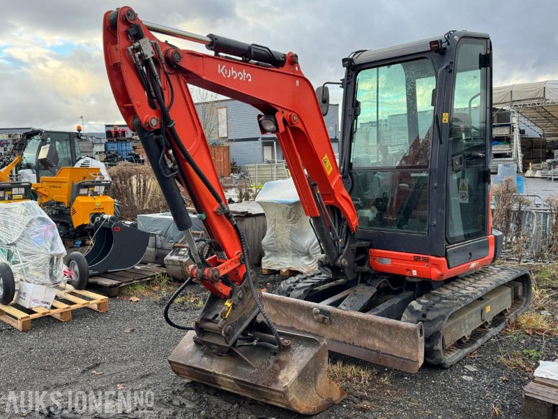 2015 Kubota U27-4 minigraver med skuffe / 1611 timer - Mini escavadeira: foto 2 2015 Kubota U27-4 minigraver med skuffe / 1611 timer - Mini escavadeira: foto 2