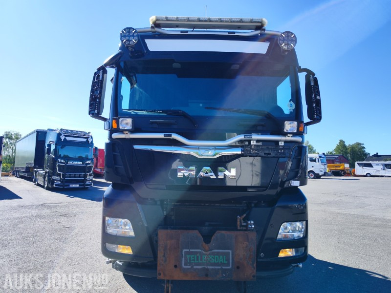 2015 MAN TGX 35.560 Tridem Krokbil m/Brøyteopplegg - Camião polibenne: foto 5 2015 MAN TGX 35.560 Tridem Krokbil m/Brøyteopplegg - Camião polibenne: foto 5