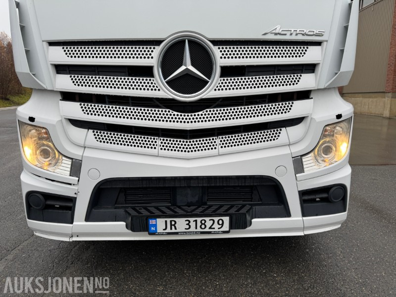 2015 Mercedes-Benz Actros container chassis LAV KM - Camião transportador de contêineres/ Caixa móvel: foto 4 2015 Mercedes-Benz Actros container chassis LAV KM - Camião transportador de contêineres/ Caixa móvel: foto 4
