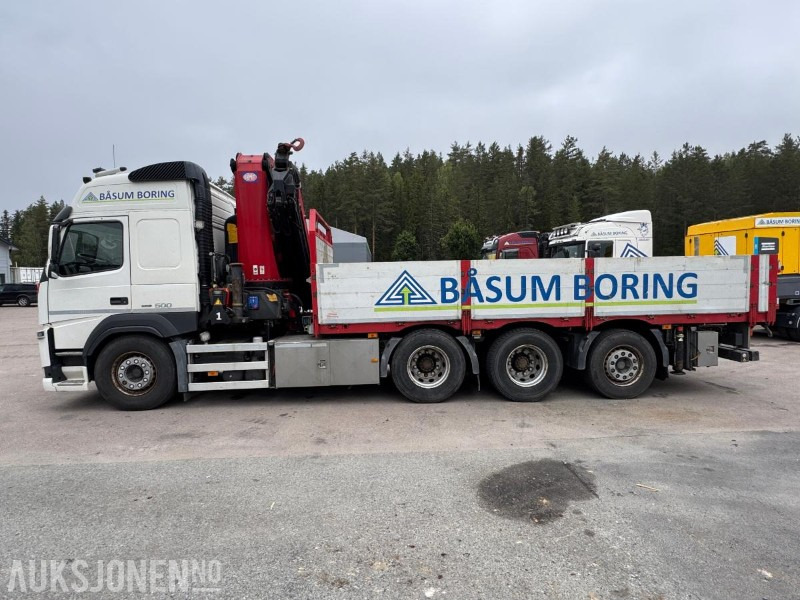 2015 Volvo FM 500 kranbil / 8x4 / HMF 5020-K6 kran med jibb / 88464 km - Camião grua: foto 2 2015 Volvo FM 500 kranbil / 8x4 / HMF 5020-K6 kran med jibb / 88464 km - Camião grua: foto 2