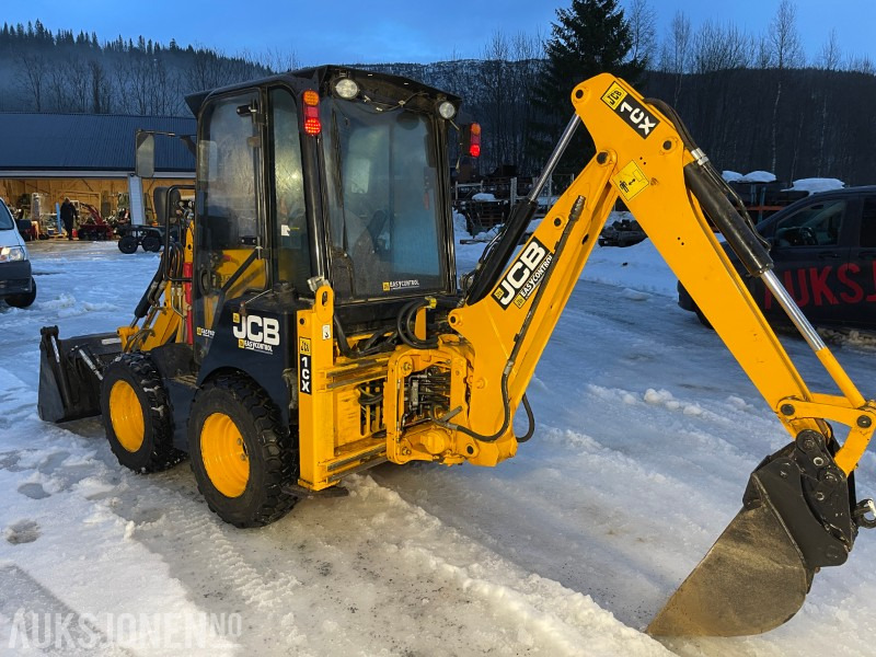 2016 JCB 1CX - Kompakt spakestyrt traktorgraver, med frontlaster og graveaggregat - Retroescavadeira: foto 4 2016 JCB 1CX - Kompakt spakestyrt traktorgraver, med frontlaster og graveaggregat - Retroescavadeira: foto 4