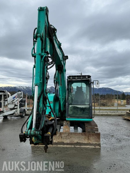 2016 Kobelco SK75SR-3E - 8 tonns gravemaskin - Tiltrotator - Pusskuffe - Bunkringspumpe - sentralsmøring - Sertifisert - Escavadeira: foto 2 2016 Kobelco SK75SR-3E - 8 tonns gravemaskin - Tiltrotator - Pusskuffe - Bunkringspumpe - sentralsmøring - Sertifisert - Escavadeira: foto 2
