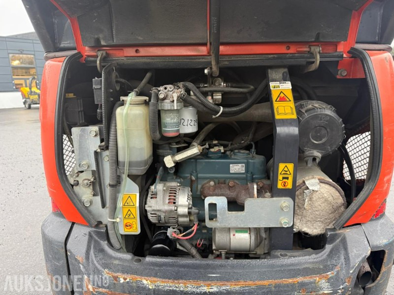 Mini escavadeira 2016 Kubota KX019-4 MINIGRAVER NYE BELTER SERVICEHISTORIKK NY SERVICE 12/25.: foto 10
