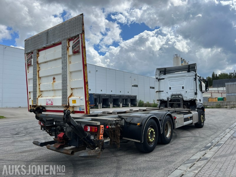 2016 Mercedes-Benz Antos 2545 containerbil med baklem, ryggekamera, hengerfeste, bluetec - Camião transportador de contêineres/ Caixa móvel: foto 5 2016 Mercedes-Benz Antos 2545 containerbil med baklem, ryggekamera, hengerfeste, bluetec - Camião transportador de contêineres/ Caixa móvel: foto 5
