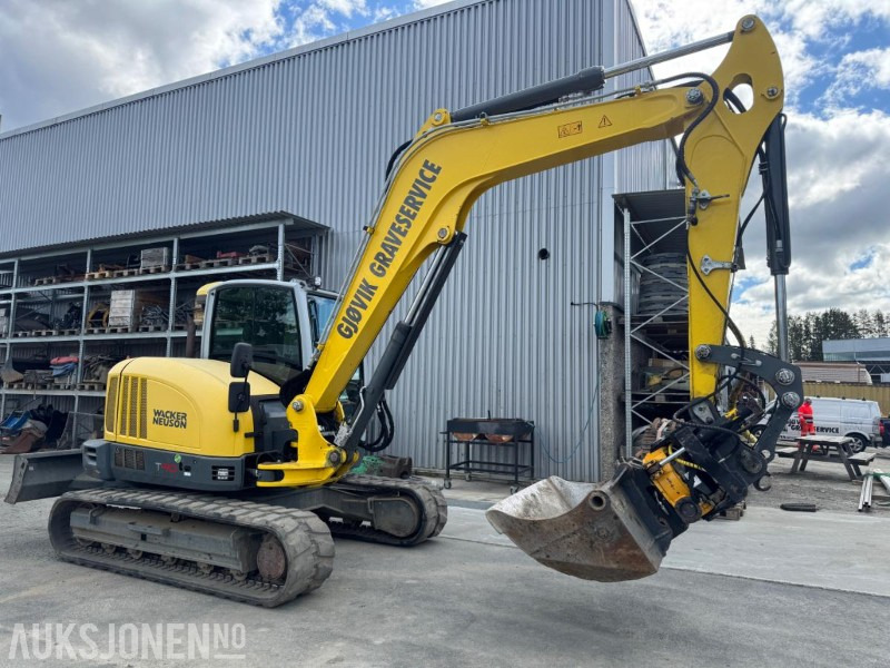 2016 Wacker Neuson ET 90 GRAVEMASKIN MED ROTOTILT, SENTRALSMØRING OG 3 SKUFFER - Escavadeira: foto 5 2016 Wacker Neuson ET 90 GRAVEMASKIN MED ROTOTILT, SENTRALSMØRING OG 3 SKUFFER - Escavadeira: foto 5