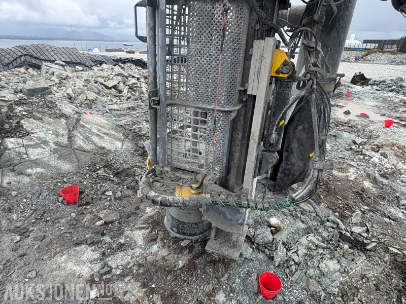 2017 Atlas Copco Flexiroc T30R-03 - 4 574 motortimer - 1 416 hammertimer - Máquina de perfuração: foto 5 2017 Atlas Copco Flexiroc T30R-03 - 4 574 motortimer - 1 416 hammertimer - Máquina de perfuração: foto 5