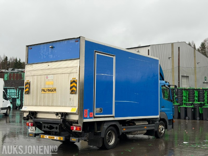 2017 Mercedes-Benz ATEGO 818 L skapbil | Palfinger lift | Ulefoss skap - Camião furgão: foto 5 2017 Mercedes-Benz ATEGO 818 L skapbil | Palfinger lift | Ulefoss skap - Camião furgão: foto 5
