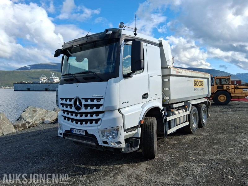 2017 Mercedes-Benz Arocs 2658K - 104745 km - alle servicer. - Camião basculante: foto 1 2017 Mercedes-Benz Arocs 2658K - 104745 km - alle servicer. - Camião basculante: foto 1
