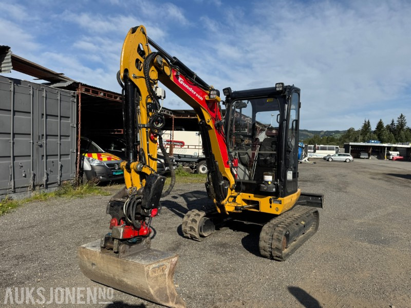 2018 Cat 302.7 DCR minigraver med 2 skuffer og rototilt. - Mini escavadeira: foto 2 2018 Cat 302.7 DCR minigraver med 2 skuffer og rototilt. - Mini escavadeira: foto 2