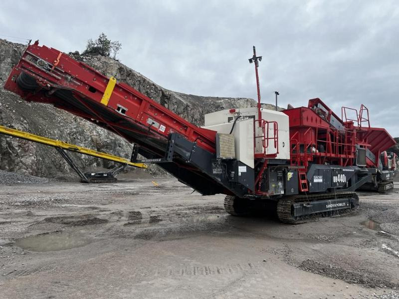 2018 Sandvik UH440i mobil konknuser - cone crusher - Britador de cone, Peneira vibratória: foto 4 2018 Sandvik UH440i mobil konknuser - cone crusher - Britador de cone, Peneira vibratória: foto 4