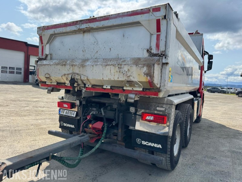 Camião basculante 2018 Scania R580 GODT UTSTYRT TIPPBIL MED 3 AKSLET HENGER: foto 7