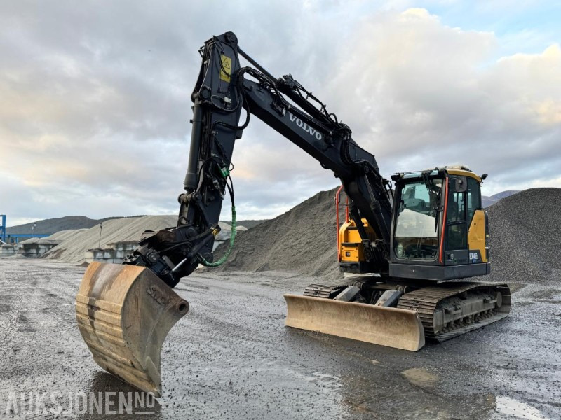 2018 Volvo ECR145EL - 16,5 tonns gravemaskin - Knekkbom - Leica GPS - Sentralsmøring - Bunkringspumpe - 2 skuffer - Sertifiseres før salg - Escavadeira: foto 1 2018 Volvo ECR145EL - 16,5 tonns gravemaskin - Knekkbom - Leica GPS - Sentralsmøring - Bunkringspumpe - 2 skuffer - Sertifiseres før salg - Escavadeira: foto 1