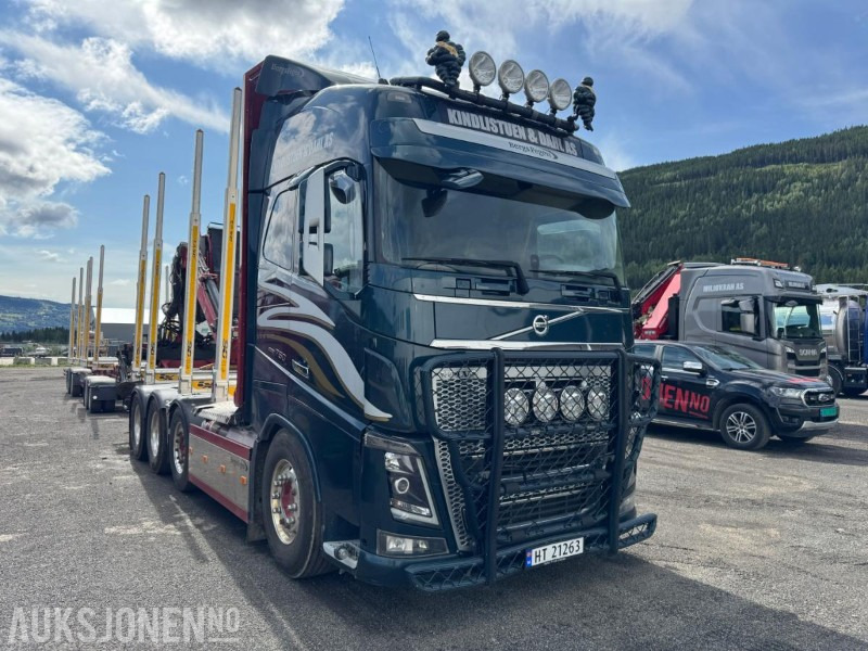 2018 Volvo FH16 8X4 komplett tømmerbil med kran og henger. - Camião de transporte de madeira, Camião grua: foto 3 2018 Volvo FH16 8X4 komplett tømmerbil med kran og henger. - Camião de transporte de madeira, Camião grua: foto 3