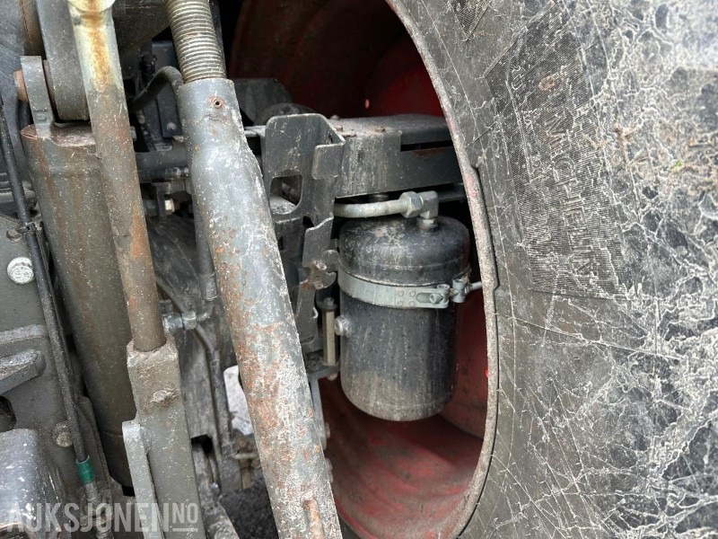 2019 CLAAS ARION 660 CMATIC TRAKTOR - 2865 Timer - Trator: foto 4 2019 CLAAS ARION 660 CMATIC TRAKTOR - 2865 Timer - Trator: foto 4