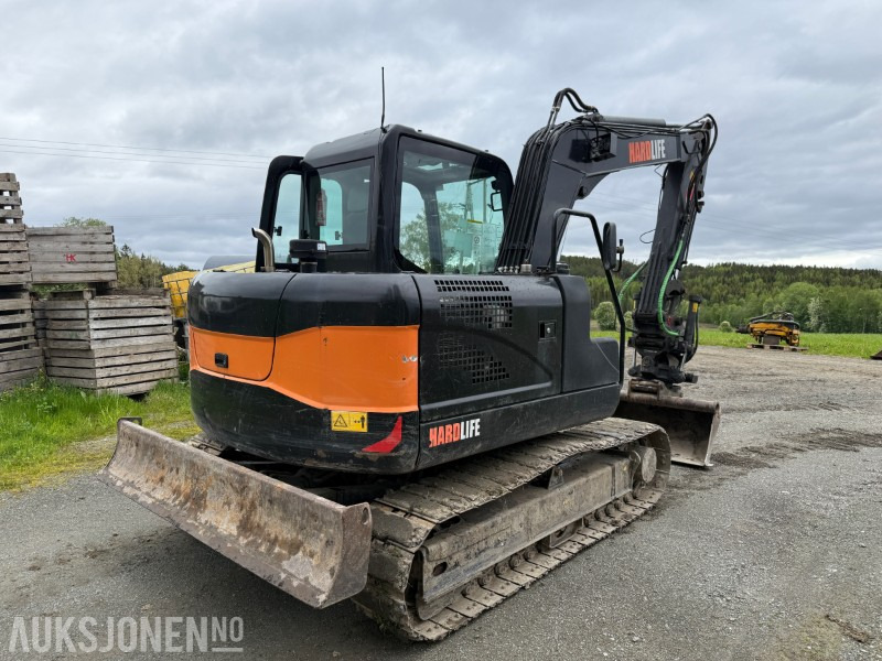 2019 Hardlife HE80 beltegraver med 882 timer! - Tiltrotator - 2 skuffer - Escavadeira: foto 3 2019 Hardlife HE80 beltegraver med 882 timer! - Tiltrotator - 2 skuffer - Escavadeira: foto 3
