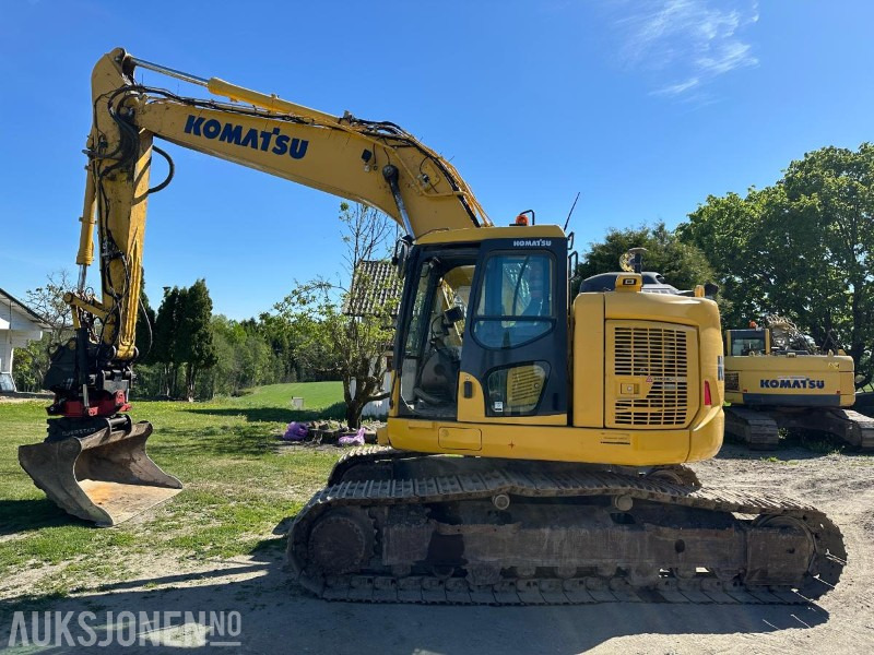 2019 Komatsu PC228USLC-11 - Gravemaskin - Tiltrotator R8 - Topcon GPS - 2skuffer - Sentralsmøring - 4467timer - Escavadeira: foto 2 2019 Komatsu PC228USLC-11 - Gravemaskin - Tiltrotator R8 - Topcon GPS - 2skuffer - Sentralsmøring - 4467timer - Escavadeira: foto 2