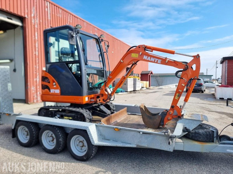 2019 Minigraver - Nante NT18DR - Inkludert henger, klo og 3 skuffer - Mini escavadeira: foto 2 2019 Minigraver - Nante NT18DR - Inkludert henger, klo og 3 skuffer - Mini escavadeira: foto 2