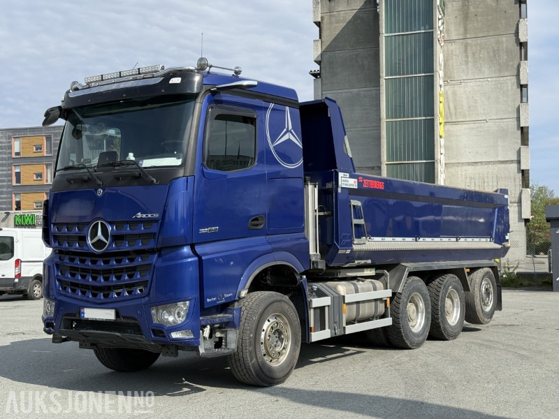 2021 Mercedes-Benz Arocs 3263 8x4 tridem tippbil - Camião basculante: foto 1 2021 Mercedes-Benz Arocs 3263 8x4 tridem tippbil - Camião basculante: foto 1