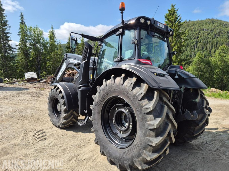 2021 Valtra T 234 VERSU med laster og front hydraulikk / PTO - Trator: foto 3 2021 Valtra T 234 VERSU med laster og front hydraulikk / PTO - Trator: foto 3