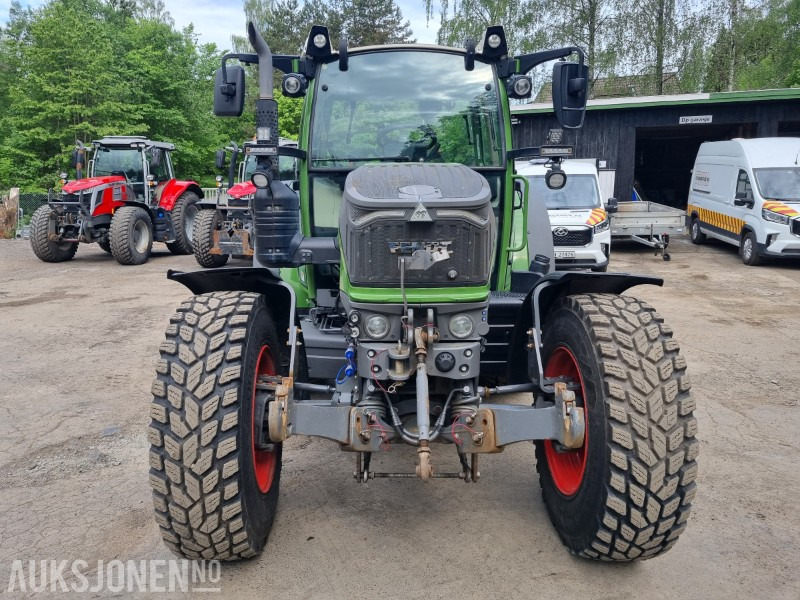 2022 Fendt 211 Vario traktor 1 eier 1834 timer - Trator: foto 3 2022 Fendt 211 Vario traktor 1 eier 1834 timer - Trator: foto 3