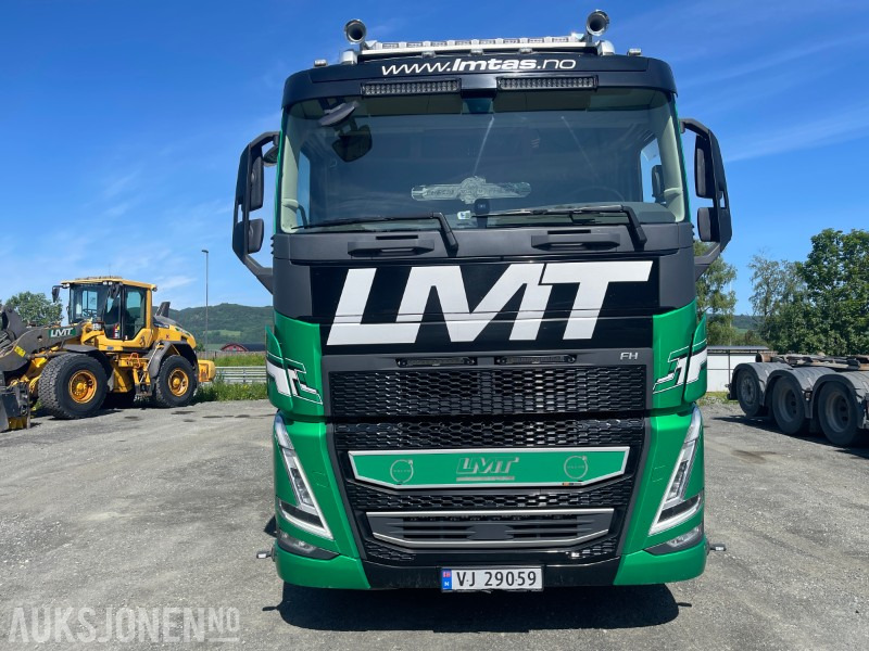 2022 Volvo FH 540 8X4 Tippbil, Tridem luftfjæring og hydraulisk styrt løpeaksel med single hjul - Camião basculante: foto 5 2022 Volvo FH 540 8X4 Tippbil, Tridem luftfjæring og hydraulisk styrt løpeaksel med single hjul - Camião basculante: foto 5