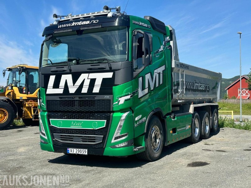 2022 Volvo FH 540 8X4 Tippbil, Tridem luftfjæring og hydraulisk styrt løpeaksel med single hjul - Camião basculante: foto 1 2022 Volvo FH 540 8X4 Tippbil, Tridem luftfjæring og hydraulisk styrt løpeaksel med single hjul - Camião basculante: foto 1
