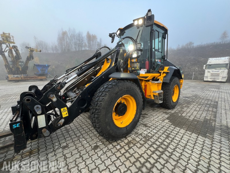 2023 JCB 413S S5 AG. BM HK, skuff og gafler - Pá carregadora de rodas: foto 2 2023 JCB 413S S5 AG. BM HK, skuff og gafler - Pá carregadora de rodas: foto 2