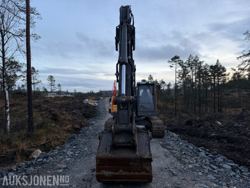 2023 Volvo EC220EL / topcon gps / rototilt R8 m 3 skuffer / 2365 t - Escavadeira: foto 3 2023 Volvo EC220EL / topcon gps / rototilt R8 m 3 skuffer / 2365 t - Escavadeira: foto 3