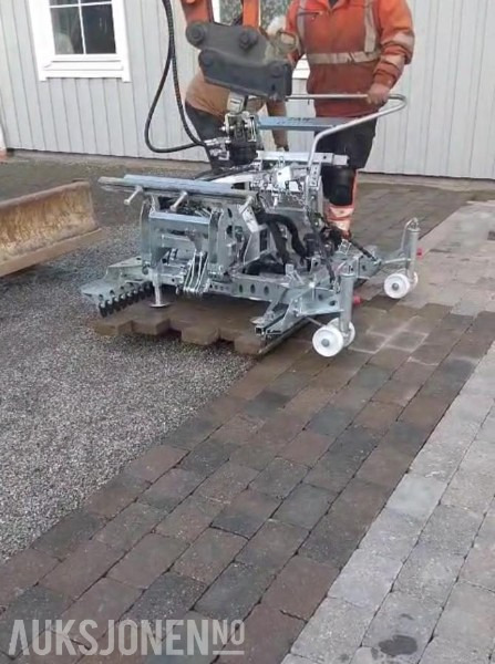 2024 Probst hvz-eco hydraulisk belegningssteinklype s-40 feste - mva fritt - Equipamento de construção: foto 1 2024 Probst hvz-eco hydraulisk belegningssteinklype s-40 feste - mva fritt - Equipamento de construção: foto 1