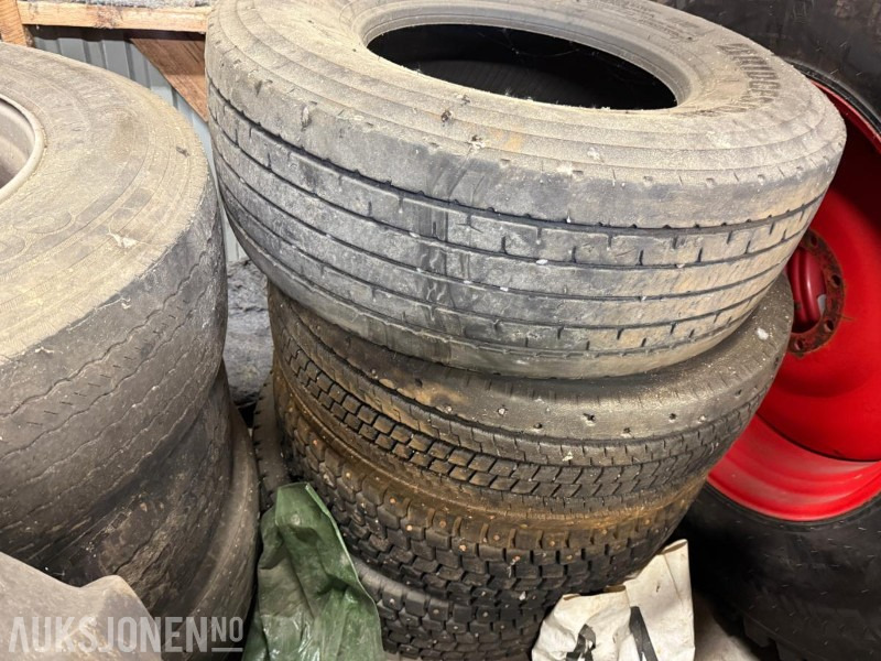 7 stk. Lastebildekk 315/65X22,5 og 385/65X22,5 - Camião: foto 3 7 stk. Lastebildekk 315/65X22,5 og 385/65X22,5 - Camião: foto 3