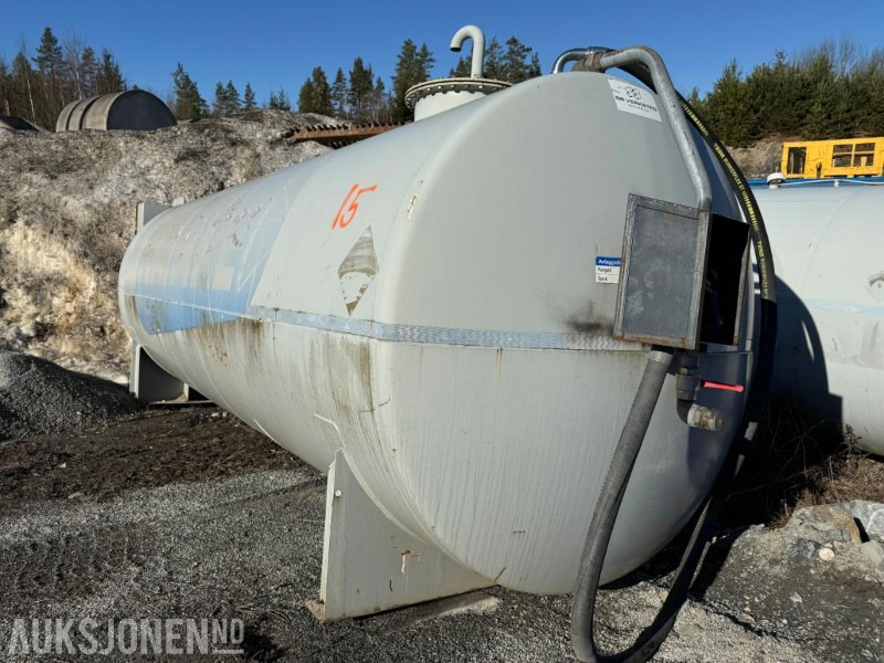 Dieseltank 20m3 med pumpe / overfyllingvern - Equipamento de construção: foto 1 Dieseltank 20m3 med pumpe / overfyllingvern - Equipamento de construção: foto 1
