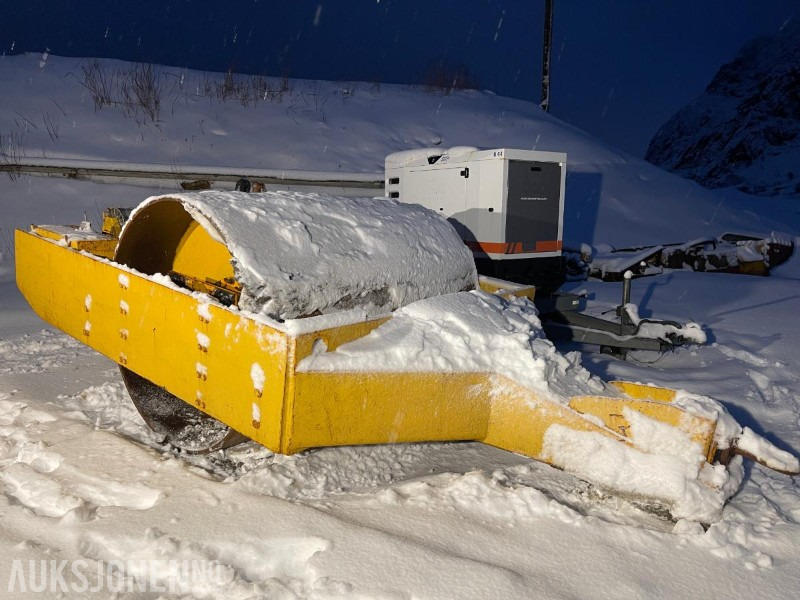 Dynapac CK51 Slepevals - Rolo: foto 1 Dynapac CK51 Slepevals - Rolo: foto 1