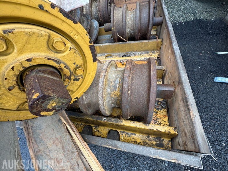 1986 Cat Belteruller og belteplater for D7H - Equipamento por Máquina de construção: foto 4 1986 Cat Belteruller og belteplater for D7H - Equipamento por Máquina de construção: foto 4