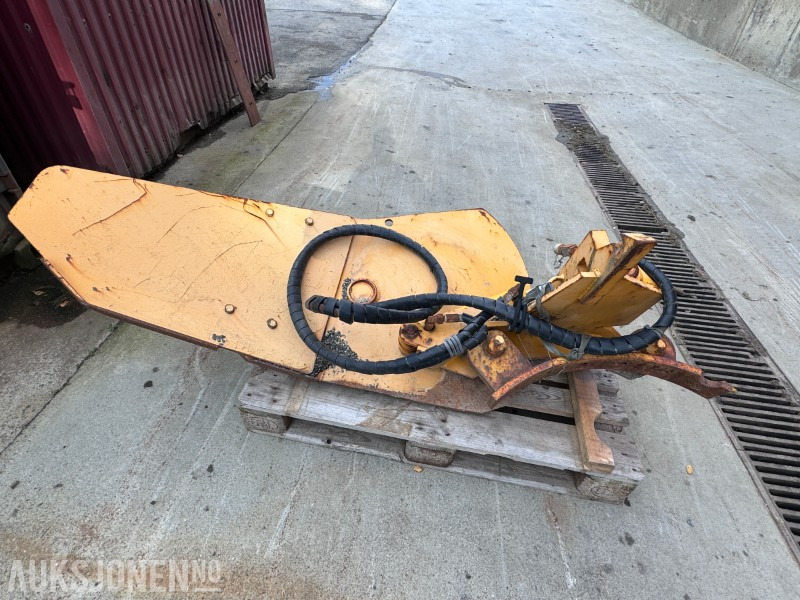 2007 Vammas Hydraulisk kantvinge - Stått på CAT 140 veghøvel - Equipamento por Máquina de construção: foto 1 2007 Vammas Hydraulisk kantvinge - Stått på CAT 140 veghøvel - Equipamento por Máquina de construção: foto 1