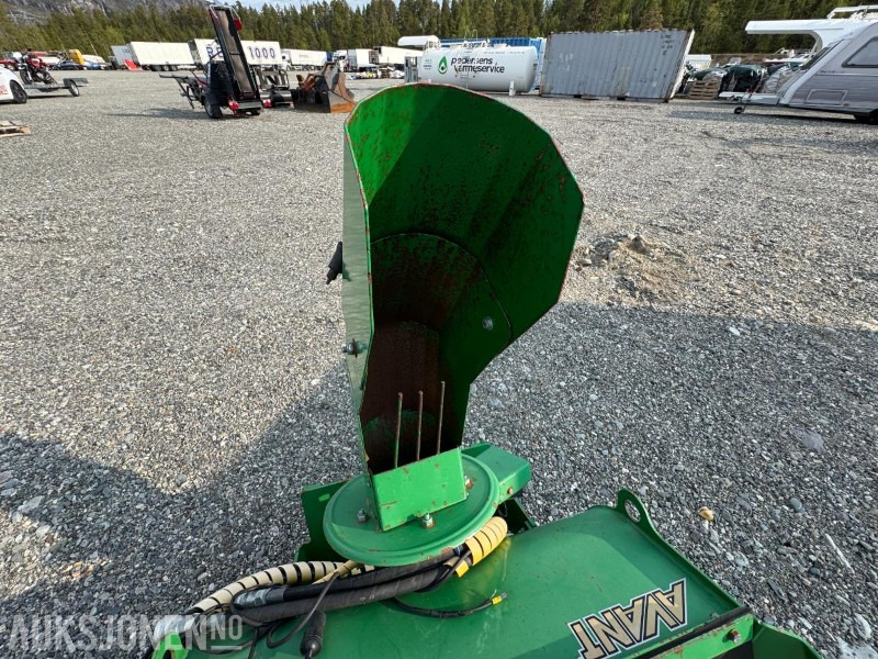2009 Avant snøfres til redskapsbærer - Equipamento por Máquina de construção: foto 4 2009 Avant snøfres til redskapsbærer - Equipamento por Máquina de construção: foto 4