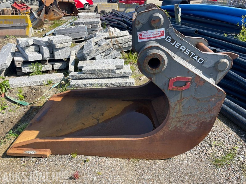 2018 Gjerstad Renske/Plastringsskuffe med G90 feste - Equipamento por Máquina de construção: foto 1 2018 Gjerstad Renske/Plastringsskuffe med G90 feste - Equipamento por Máquina de construção: foto 1