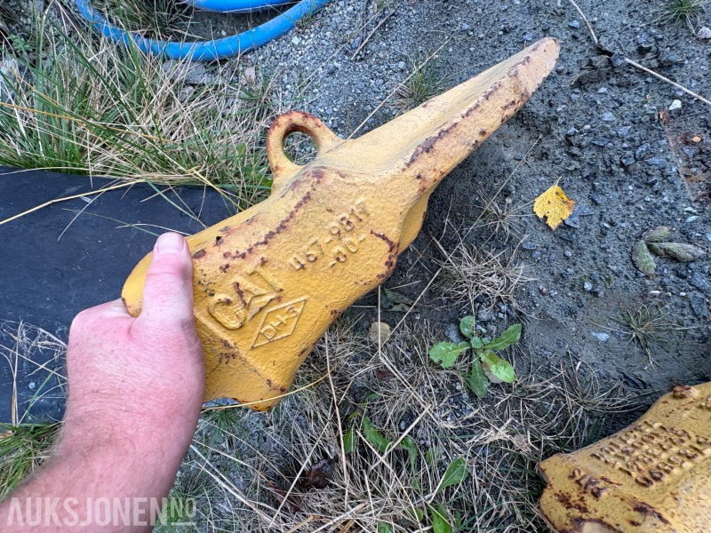 Cat graveskuffetenner til gravemaskin og/eller hjullaster - Equipamento por Máquina de construção: foto 4 Cat graveskuffetenner til gravemaskin og/eller hjullaster - Equipamento por Máquina de construção: foto 4