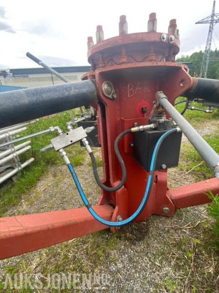 Hydraulisk 3 punkts fot for feste av kran - Equipamento por Máquina de construção: foto 3 Hydraulisk 3 punkts fot for feste av kran - Equipamento por Máquina de construção: foto 3