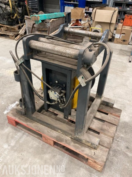 Hydraulisk vinsj til gravemaskin S60/70 feste - Equipamento por Máquina de construção: foto 3 Hydraulisk vinsj til gravemaskin S60/70 feste - Equipamento por Máquina de construção: foto 3